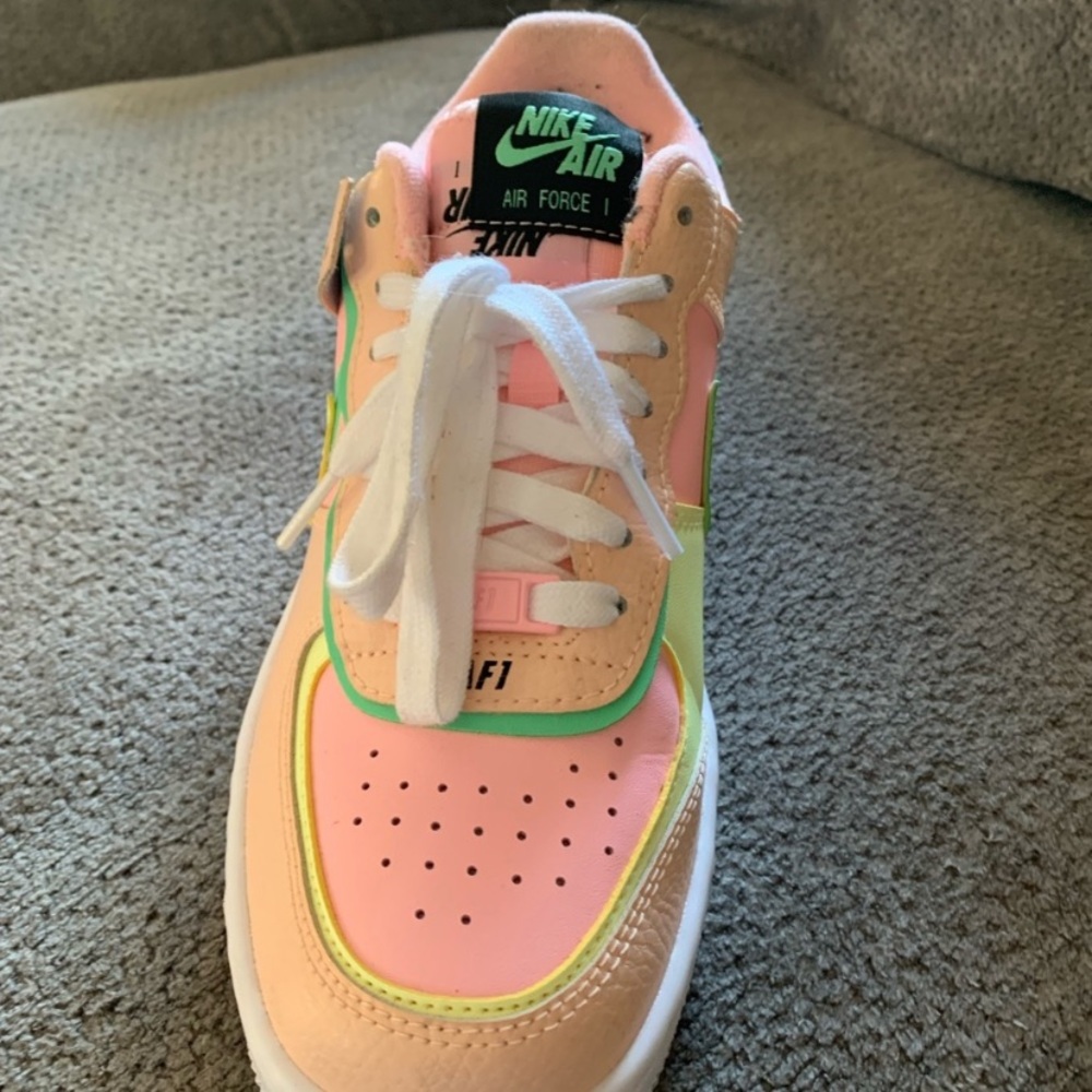 nike airs